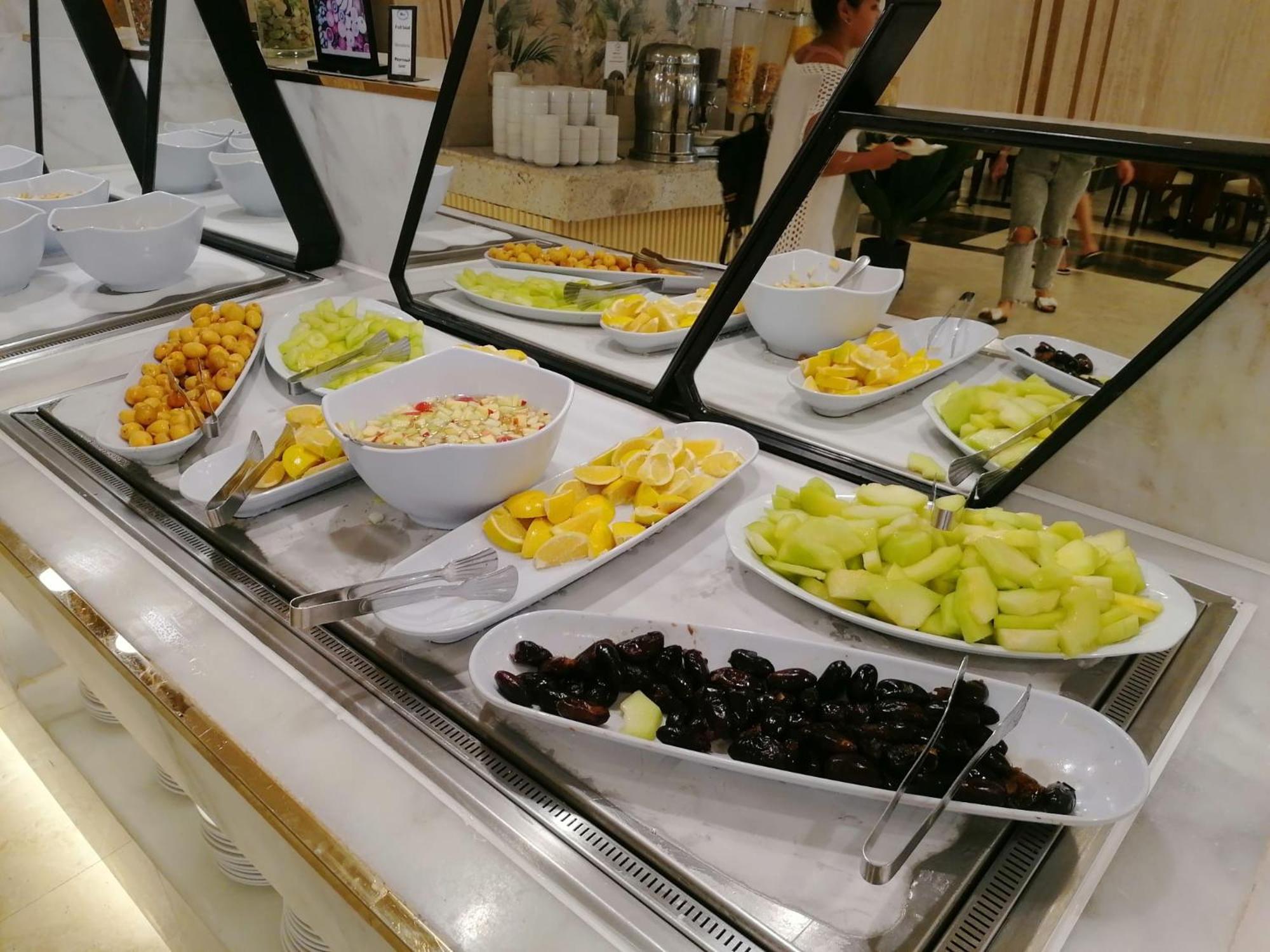 Hotel Apartments Villaggio Dei Fiori 4 Stars Luxury - Great Family Resort - Pet Friendly - With Hypermarket - Delivery Restaurant-Pizzeria - Room Breakfast With Supplement - Ultra Fast Wi-Fi - Play Area For Children - Olympic Swimming Pool - Parking Каорле Екстер'єр фото